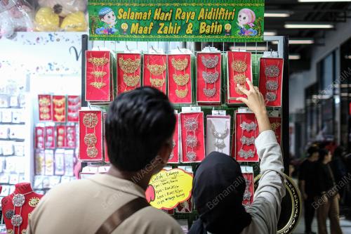 PERSIAPAN RAYA