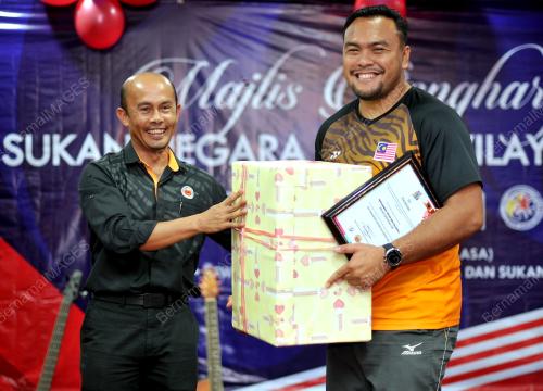 KL53_08112016_MSN
