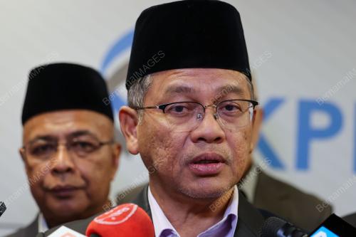 DATUK DR MOHD NA'IM MOKHTAR