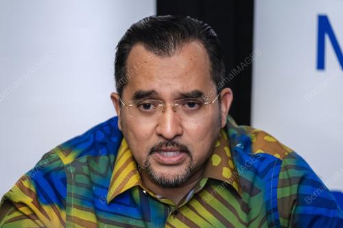 DATUK DR ASYRAF WAJIDI DUSUKI