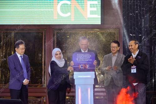 DATUK SERI FADILLAH YUSOF