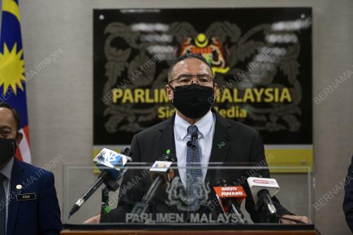 DATUK SERI HISHAMUDDIN HUSSEIN