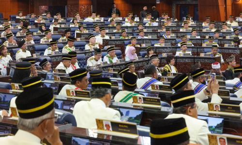 ISTIADAT PEMBUKAAN PENGGAL KEDUA PARLIMEN KE-15