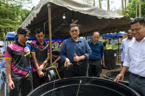 MAJLIS PELEPASAN UDANG AIR TAWAR