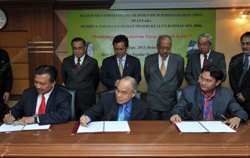 DATUK SERI MOHD SHAFIE APDAL