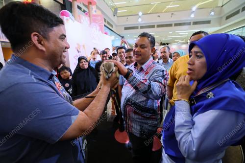 DATUK AZMAN ABIDIN