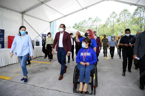 PUSAT PEMBERIAN VAKSIN MITEC