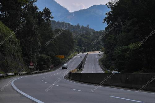 TINJAUAN TRAFIK LEBUHRAYA PANTAI TIMUR (LPT) MENGHALA KUALA LUMPUR