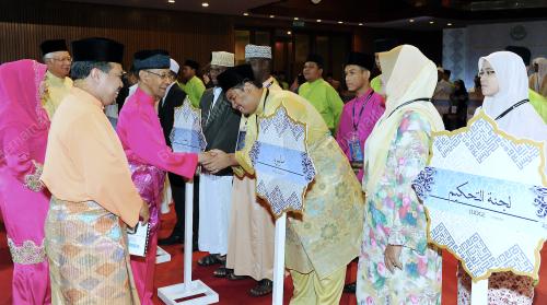 KL53_16062014_AGONG_QARI