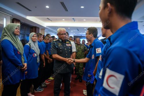 TAN SRI AFFENDI BUANG