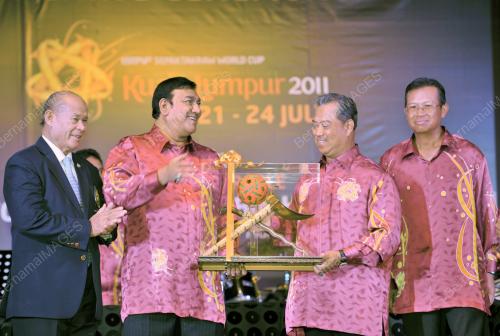 TAN SRI MUHYIDDIN YASIN