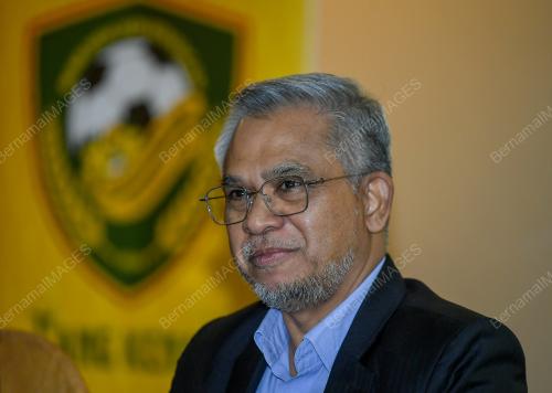 TAN SRI DR MOHD DAUD BAKAR