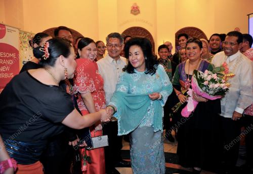 KL53_23102012_ROSMAH_KOIR