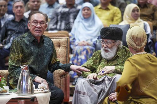 DATUK SERI ANWAR IBRAHIM