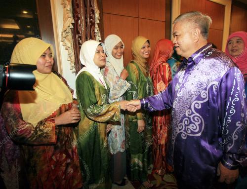 NAJIB TUN RAZAK