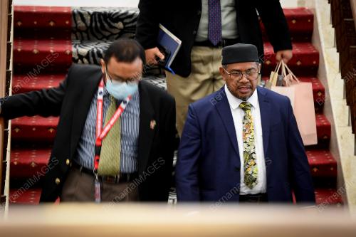 MOHD KHAIRUDDIN AMAN RAZALI