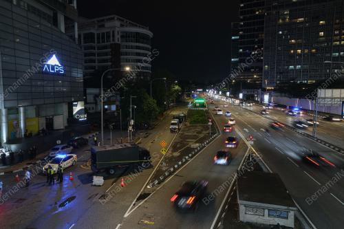KEPUNG DEMI PALESTIN