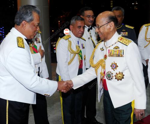 KL53_27092013_AGONG_ATM