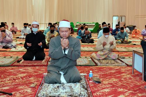 TAN SRI MUHYIDDIN YASSIN