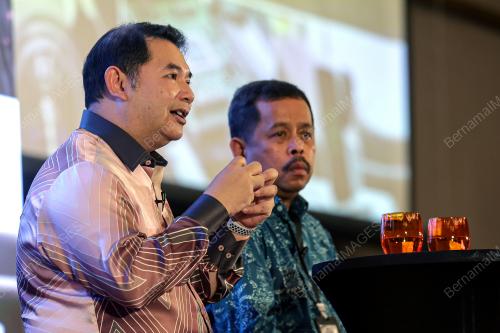 RAFIZI RAMLI
