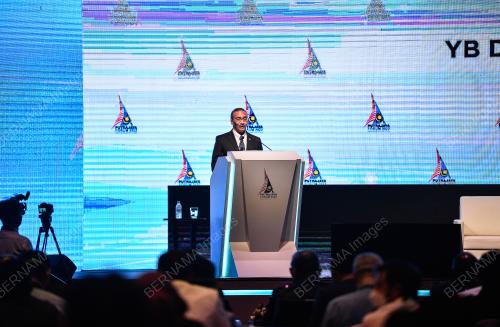 DATUK SERI HISHAMMUDDIN TUN HUSSEIN
