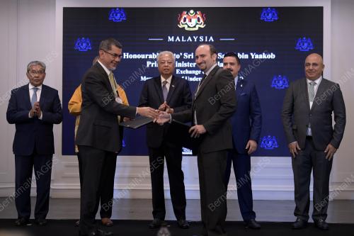 DATUK SERI ISMAIL SABRI YAAKOB