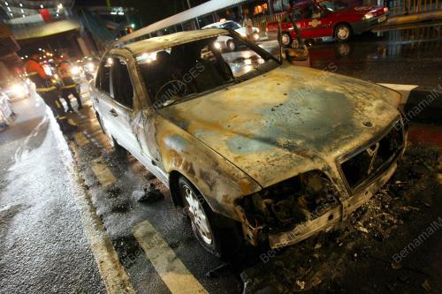 KL53_29092016_KERETA_TERBAKAR