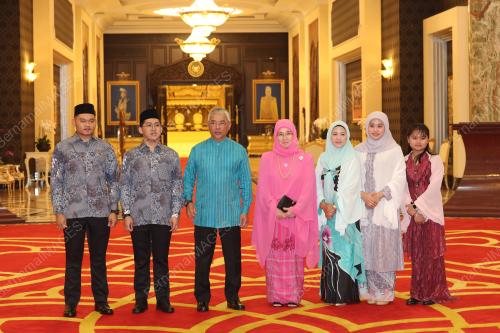AL-SULTAN ABDULLAH RI'AYATUDDIN AL-MUSTAFA BILLAH SHAH