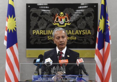 TAN SRI AZHAR AZIZAN HARUN