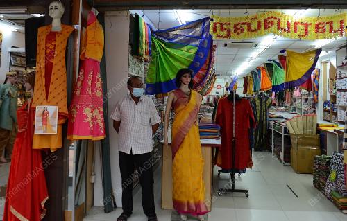 TINJAUAN PENIAGA DI LITTLE INDIA