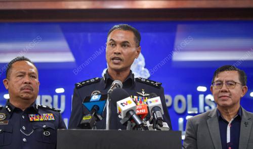 DATUK AZRY AKMAR AYOB