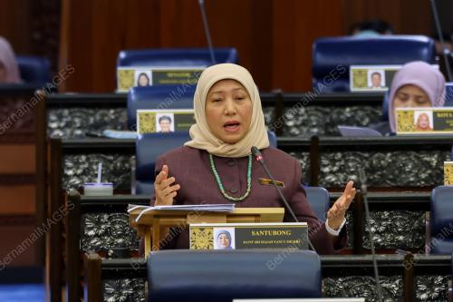 DATUK SERI NANCY SHUKRI
