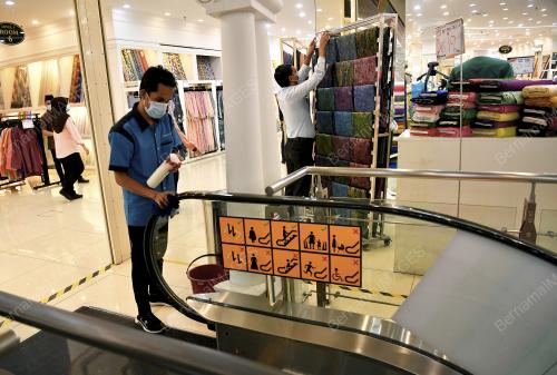 TINJAUAN PROSEDUR OPERASI STANDARD