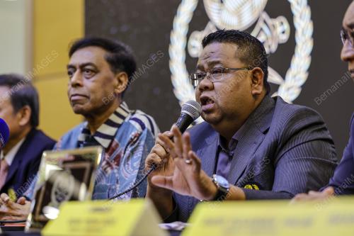DATUK MOHD SUMALI REDUAN