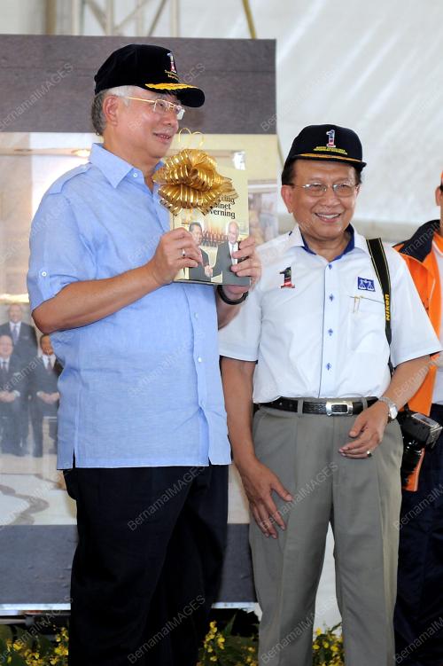 KL54_06012012_PM_LANCAR