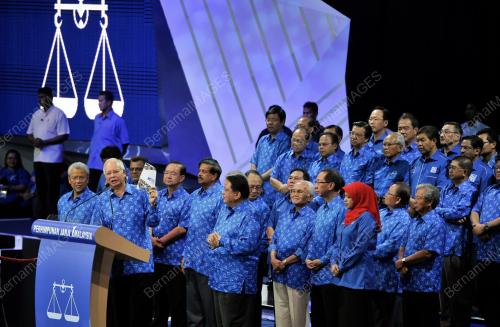 KL54_06042013_BN_MANIFESTO