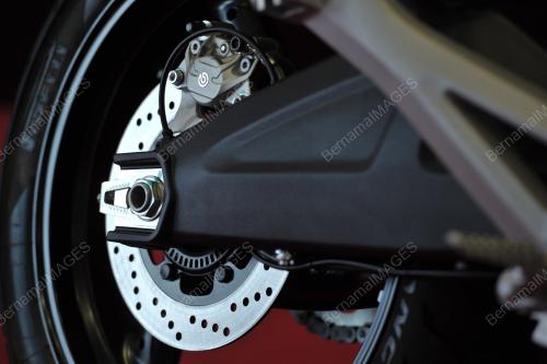 KL54_07022013_DUCATI