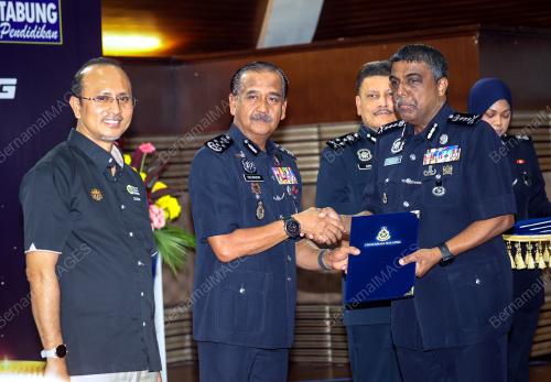 TAN SRI RAZARUDIN HUSAIN