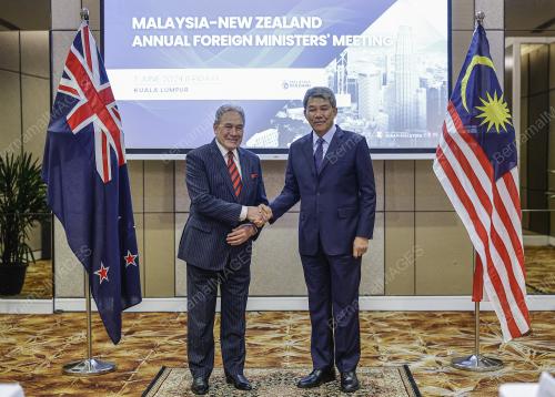 WINSTON PETERS