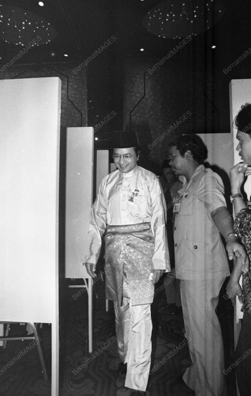 KL54_08072015_MESYUARAT_UMNO
