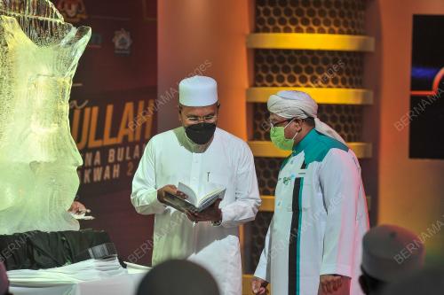 SENATOR IDRIS AHMAD