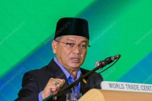 DATUK DR MOHD NA'IM MOHKTAR