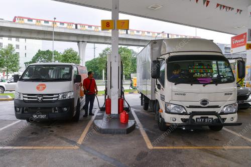 HARGA MINYAK DIESEL NAIK