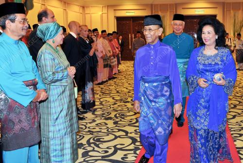 KL54_11092012_AGONG_ADILFITRI