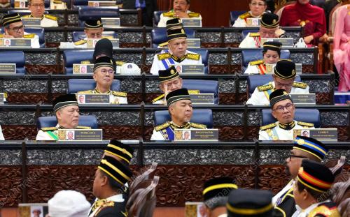 ISTIADAT PEMBUKAAN PENGGAL KEDUA PARLIMEN KE-15
