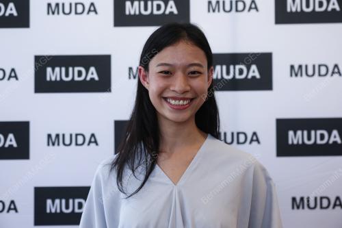 MELANIE TING YI-HLIN