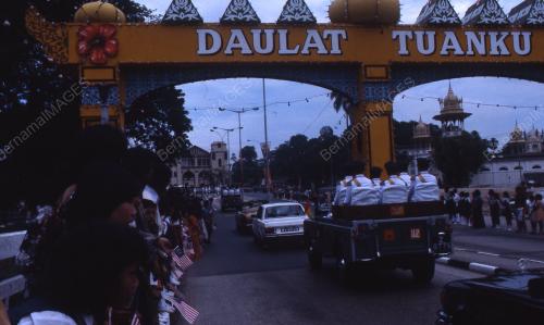 HARI KEPUTERAAN AGONG
