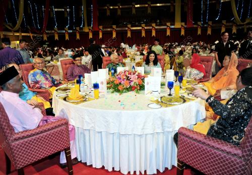 TAN SRI TAIB MAHMUD