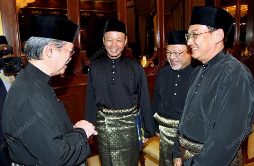 TUN ABDULLAH AHMAD BADAWI