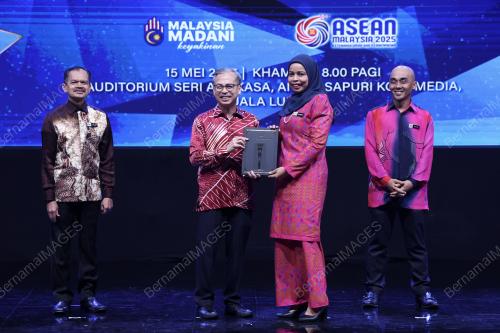 DATUK FAHMI FADZIL